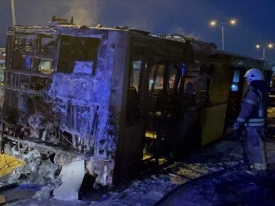 Başakşehir’de faciadan dönüldü: İETT otobüsü küle döndü