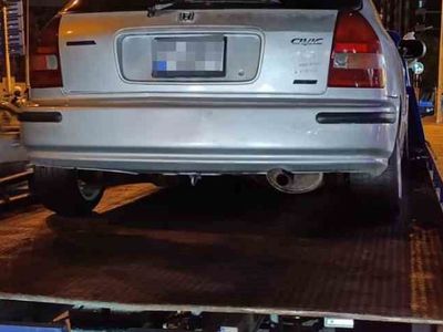 Başakşehir'de polis denetimleri sırasında sürücü ile kovalamaca yaşandı