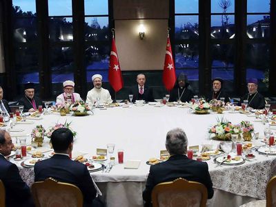 Başkan Erdoğan dini azınlık cemaatlerinin temsilcileriyle Cumhurbaşkanlığı Külliyesi'nde iftar yaptı!