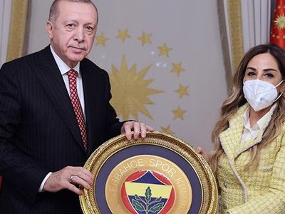 Başkan Erdoğan Vahdettin Köşkü'nde Voleybolcuları Kabul Etti
