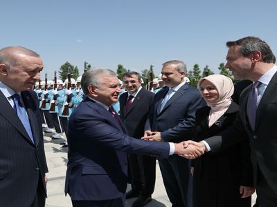 Başkan Erdoğan ve Özbekistan Cumhurbaşkanı Mirziyoyev ortak basın toplantısı düzenledi: 18 anlaşma imzalandı!