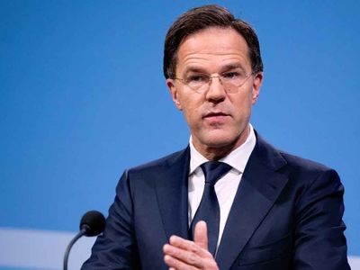 Başkan Erdoğan'ın davetiyle Türkiye'ye gelen Hollanda Başbakanı Mart Rutte törenle karşılandı