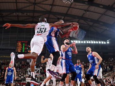 Basketbolun en büyüğü belli oldu: Anadolu Efes Süper Lig şampiyonluğuna ulaştı