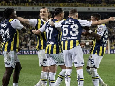 Bayer Leverkusen Fenerbahçe’nin iki yıldızı için geliyor: Toplam 40 milyon euro bekleniyor