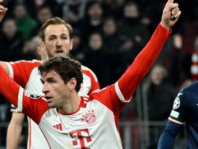 Bayern Münih evinde intikamı aldı: Lazio'yu 3 golle geçti
