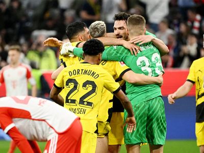 Bayern Münih'e evinde şok: Dortmund iki golle mağlup etti