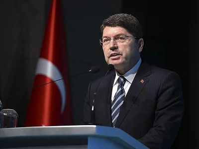 Bayrak Provokasyonuna Sert Müdahale: Bakan Tunç Açıkladı, 14 Gözaltı