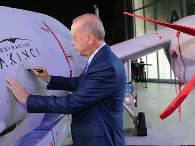 Bayraktar Meydan Okumaya Devam Ediyor