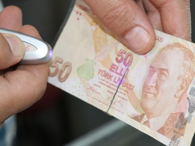 Bayram alışverişi yaparken sahte banknotlara dikkat!