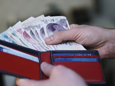 Bayram ikramiyelerinde en az 2 bin lira beklentisi! 2022 emekli bayram ikramiyesinde yapılacak zam için geri sayım başladı, milyonlarca vatandaşı yakından ilgilendiriyor!