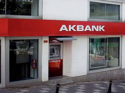 Bayram ikramiyelerinin yanı sıra hesaplara 1750 TL ödeme yapıldı! SSK, Bağkur ve Emekli Sandığından emekli olanlar paraya para demicek! Akbank'ın başlattığı promosyon şartları belli oldu