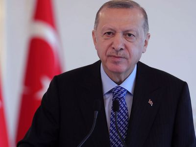 Bayram namazı sonrası Başkan Erdoğan, AK Parti Çukurova ilçe başkanlığına yapılan saldırıyla ilgili açıklama yaptı