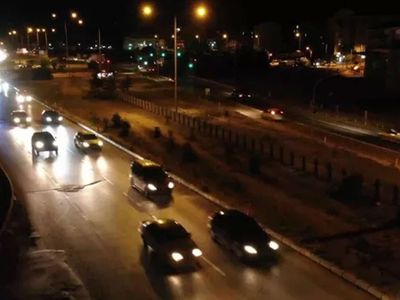 Bayram tatilini değerlendirmek isteyenler yola döküldü: Durma noktasına gelen trafik havadan görüntülendi