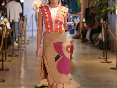 Espressolab Roastery'de gerçekleşen moda şovu, sürdürülebilir tasarımlara dikkat çekti