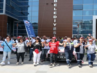 Belediyesi çalışanlarının maaş protestosu: Eksik ödeme tepkisi büyüyor!