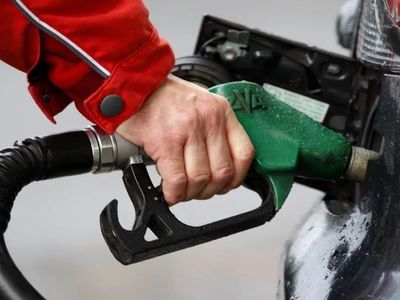 Benzin ve motorine indirim kapıda: Akaryakıt fiyatları ne kadar? (30 Nisan 2024)