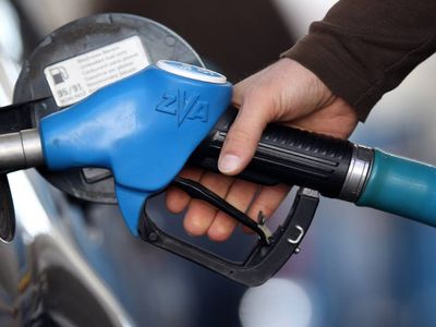Benzin ve motorine indirim veya zam var mı? 11 Mart 2024 akaryakıt fiyatları ne kadar? Petrol fiyatları düştü gözler akaryakıta çevrildi