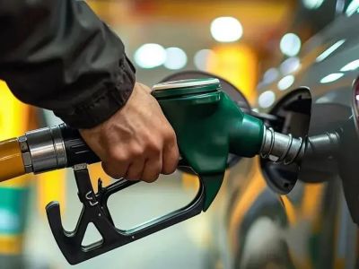 Benzine zam geliyor