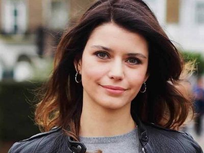 Beren Saat paylaştı yer yerinden oynadı! İnsan kayınvalidesine bu kadar mı benzer