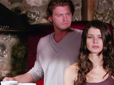 Beren Saat ve Kıvanç Tatlıtuğ'un yeni filminin ismi ne? Ne zaman yayınlanacak? Beren ve Kıvanç yeni bir proje de buluştu