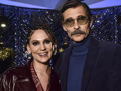 Bergen filminin başrolleri Farah Zeynep Abdullah ve Erdal Beşikçioğlu'dan, filmin Kozan’da yayınlanmamasına ilişkin bir tepki daha geldi