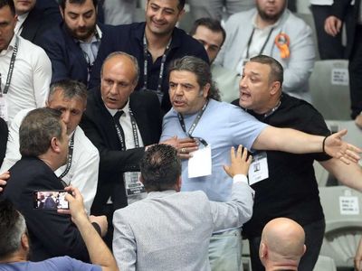 Berk Tunca'nın sözleri Beşiktaş Genel Kurulu'nu karıştırdı! Genel Kurul'da tansiyon tavan yaptı