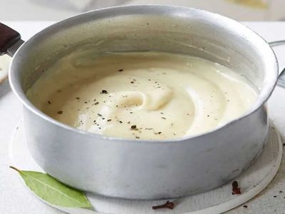Beşamel sos tarifi : en güzel ve lezzetli beşamel sos nasıl yapılır? Beşamel sos malzemeleri ve pratik tarifi