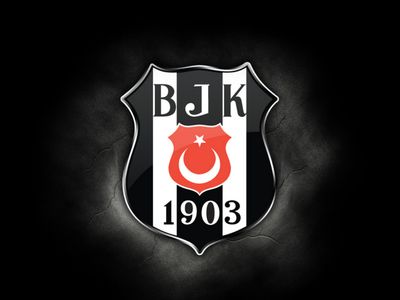 Beşiktaş, Atiba Hutchinson'dan Gelen Kötü Haberle Sarsıldı!