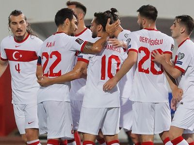 Beşiktaş Cephesinden, Kaan Ayhan Transferinde Dikkat Çeken Açıklamalar Geldi!