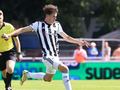 Beşiktaş Emirhan Demirbaş ile yollarını ayırdı: Sebebi belli oldu