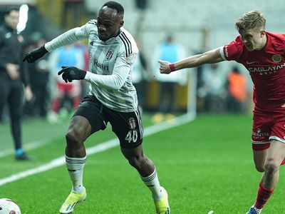 Beşiktaş galibiyete hasret kaldı: Antalyaspor'a evinde mağlup oldu