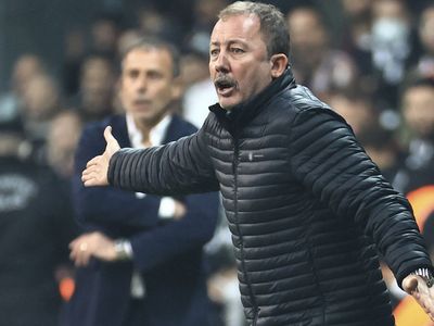 Beşiktaş Teknik Direktörü Sergen Yalçın Trabzonspor Mağlubiyeti Ardından Açıklamalarda Bulundu