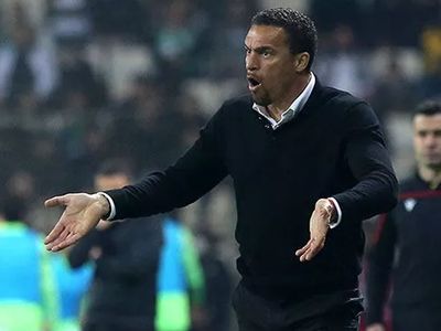 Beşiktaş Teknik Direktörü Valerien Ismael, Alex Teixeira'yı ilk 11'de düşünmüyor!