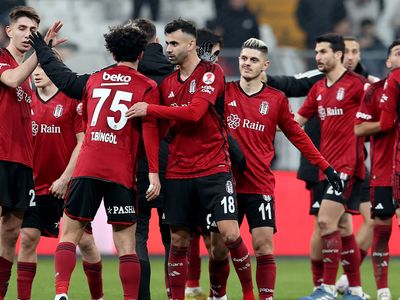 Beşiktaş'a sakatlık şoku: Kulüpten açıklama geldi