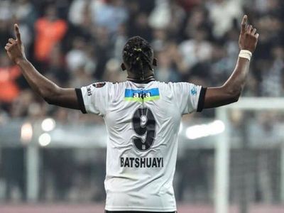 Beşiktaş'ın Chelsea'den kiraladığı Michy Batshuayi takımdan ayrıldı! Batshuayi sosyal medyadan yaptığı paylaşımla taraftarlara veda etti