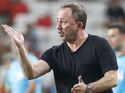 Beşiktaş'ın eski teknik direktörü Sergen Yalçın'ın kariyer kararı büyük yankı uyandırdı! Tecrübeli çalıştırıcı yeniden yorumcu olacak