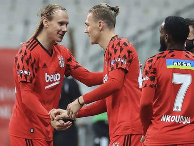 Beşiktaş'ın Genç Yıldızı Serdar Saatçi'den Domagoj Vida'ya Övgü!