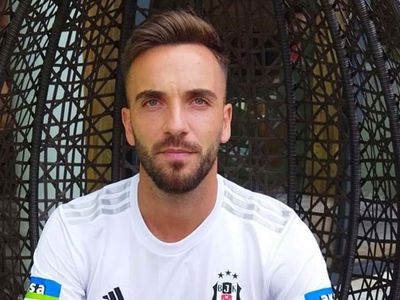 Beşiktaş'ın oyuncusu Kenan Karaman'dan transfer itirafı geldi! Futbolcu ayrıca gündeme dair çarpıcı açıklamalarda bulundu