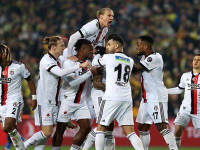 Beşiktaş'ın Süper Kupa'da Oynayacağı Antalyaspor Maçı Öncesi Kamp Kadrosu Belli Oldu