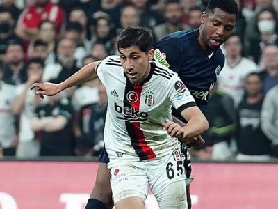 Beşiktaş'ın Süper Lig'de Kayserispor ile oynayacağı karşılaşmada Emirhan İlkhan'ın ilk 11'de olması bekleniyor!