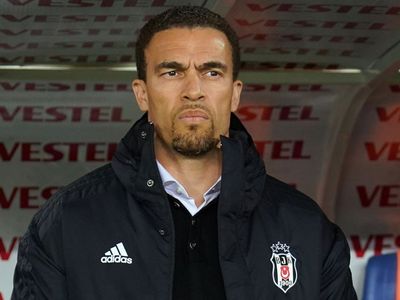 Beşiktaş'ın yeni teknik direktörü Valerien Ismael, Trabzonspor maçında gördükleri kırmızı kartın oyunlarını çok etkilediğini söyledi
