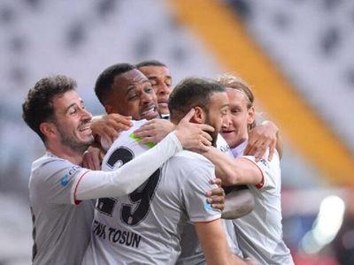 Beşiktaş'ın Zirveyi Bırakmaya Niyeti Yok