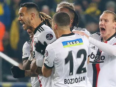 Beşiktaş'ta Fenerbahçe Maçının Kahramanı Olan Josef de Souza'ya Jest Geldi!