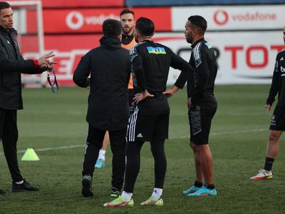 Beşiktaş'ta Göztepe maçı hazırlıkları devam ediyor