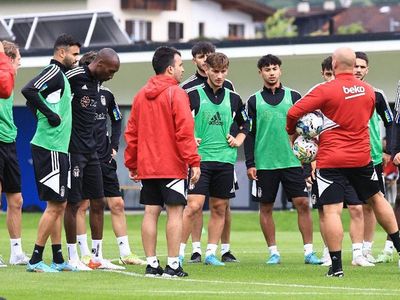 Beşiktaş’ta hangi futbolcu kadro dışı bırakıldı? Serdar Saatçi Beşiktaş’ta kadro dışı mı bırakıldı? Beşiktaş Serdar Saatçi’nin kadro dışı bırakıldığını açıkladı. Serdar Saatçi Beşiktaş’tan ayrılacak mı?
