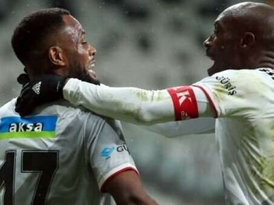 Beşiktaş'ta Larin Ve Atiba Antrenmana Katıldı