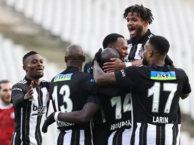 Beşiktaş'ta Mensah Beklentinin Altına Kaldı!