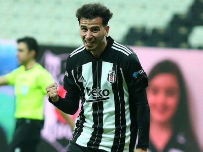 Beşiktaş'ta Oğuzhan Özyakup'tan Transfer Açıklaması!