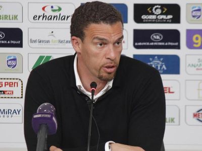 Beşiktaş'ta Valerien Ismael, Giresunspor deplasmanından beraberlikle ayrılmalarının tek nedeninin kalabalık savunmaya karşı gol bulamamaları olduğunu söyledi