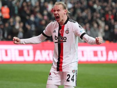 Beşiktaş'tan ayrılan Domagoj Vida Yunanistan'a mı gidiyor? Futbolcu yakında AEK Atina ile imzaları atacak